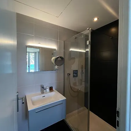 Hotel Flots D'Azur Promenade Des Anglais Nice Room photo