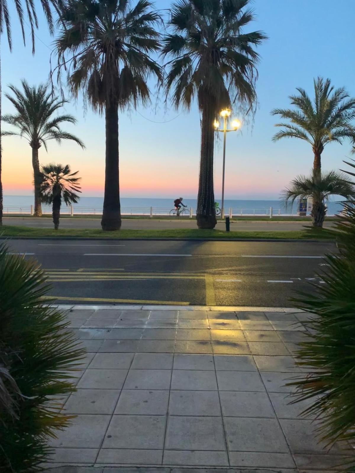 Hotel Flots D'azur Nizza
