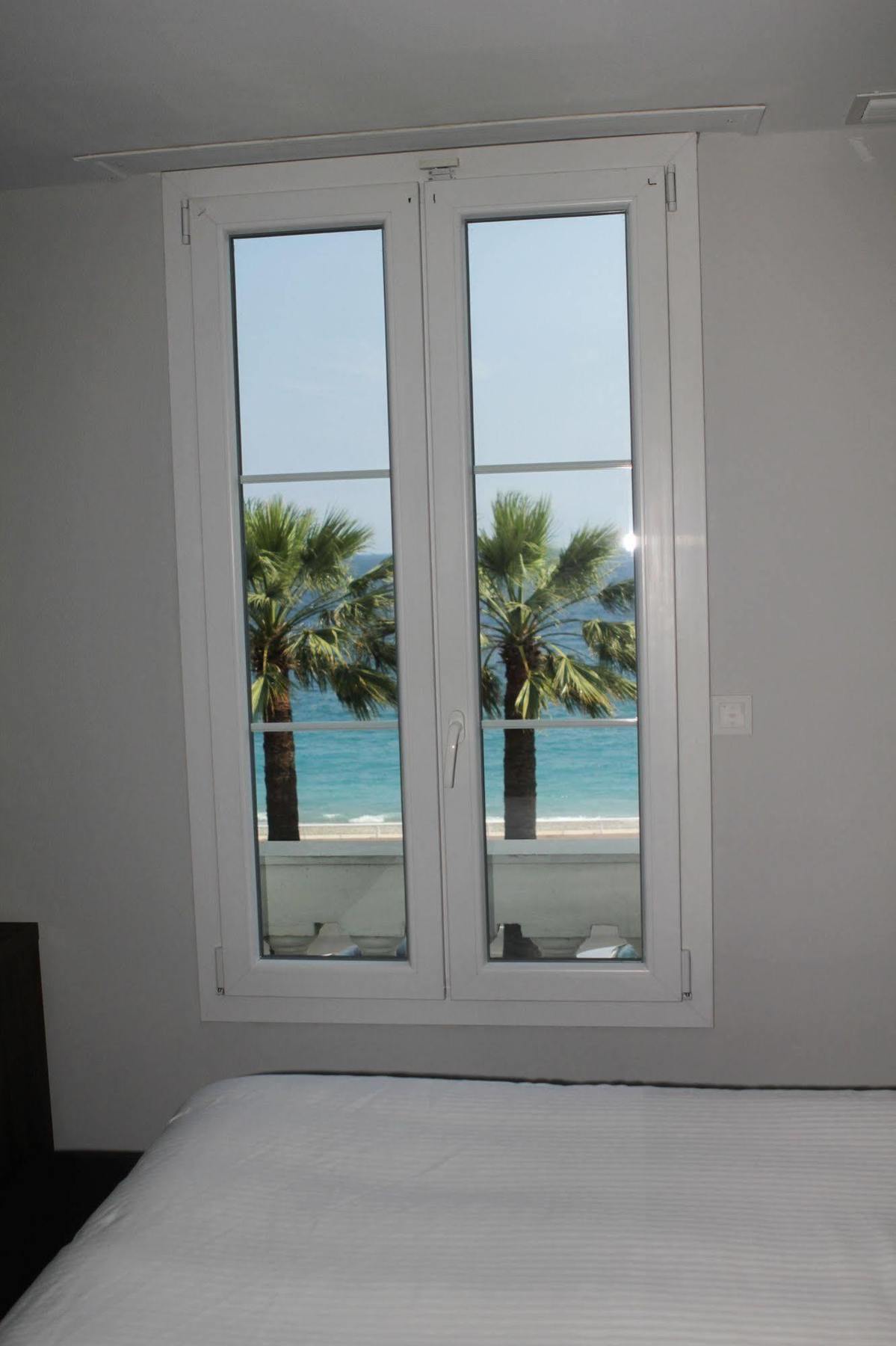 Hotel Flots D'azur 3*