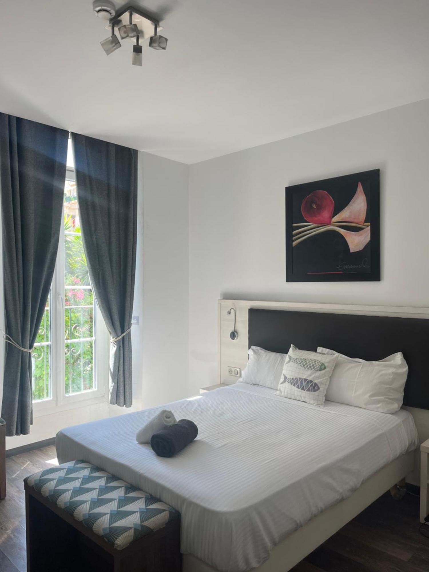 Hotel Flots D'azur Promenade Des 3*