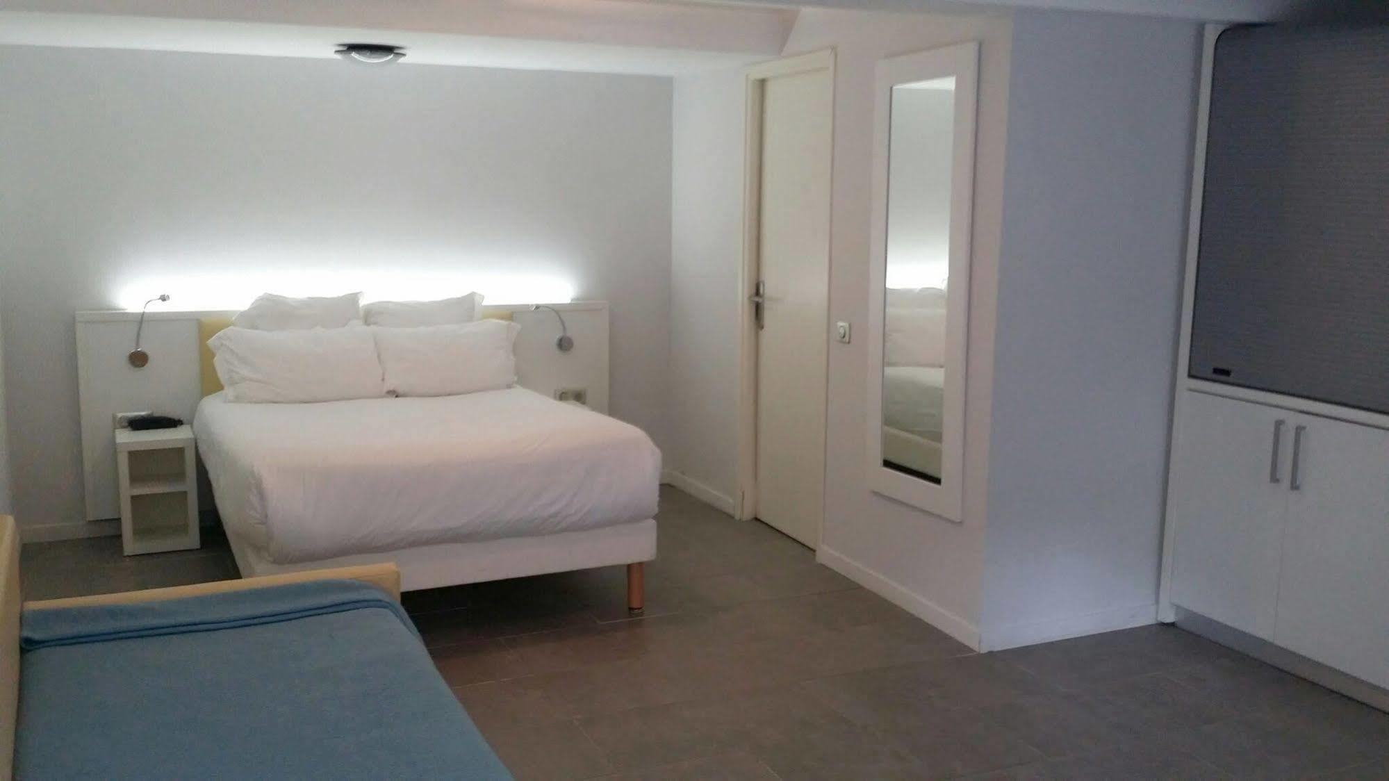 Hotel Flots D'azur Promenade Des 3*